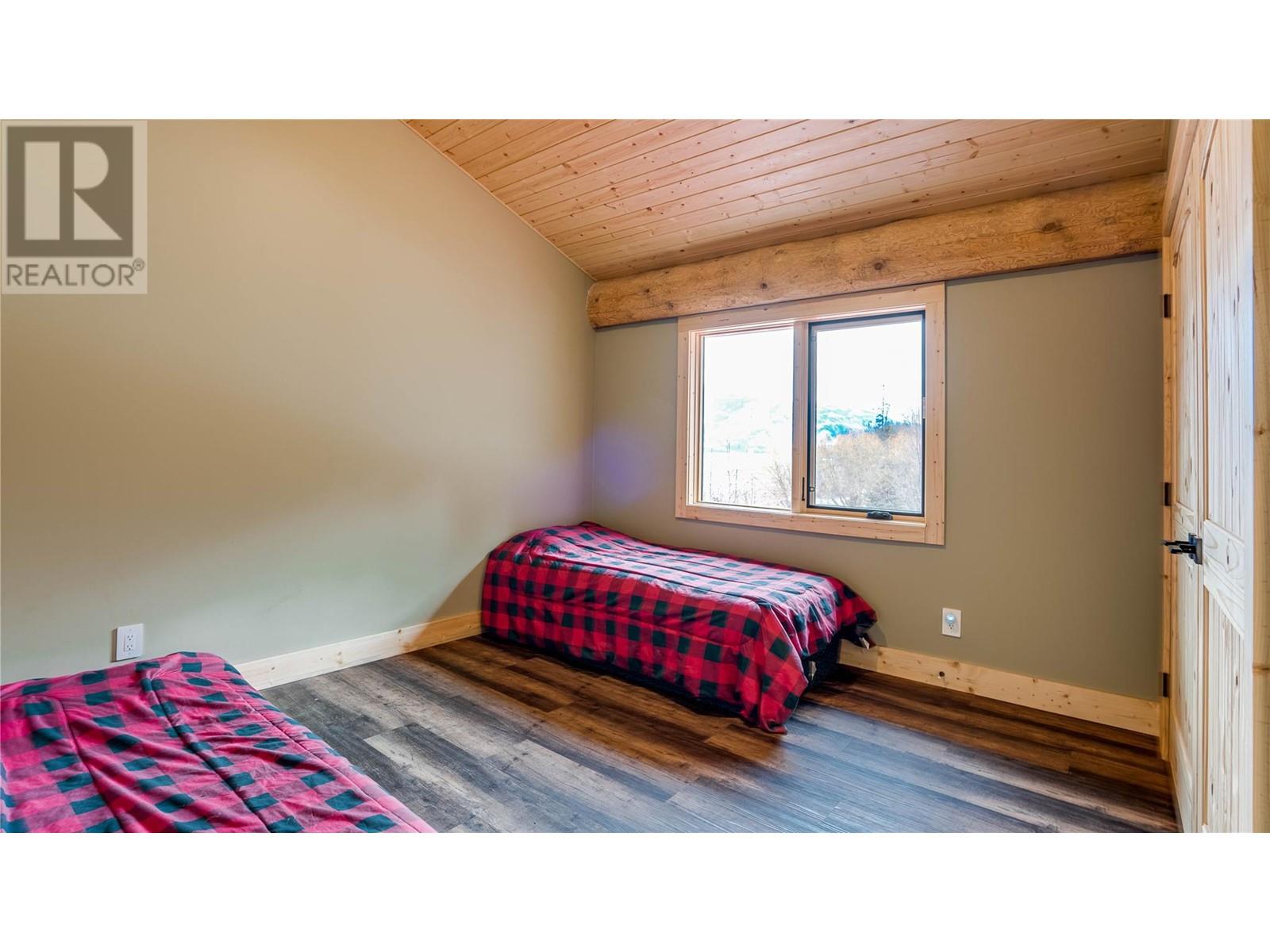 682 Lower Inonoaklin Road, Edgewood, British Columbia  V0G 1J0 - Photo 33 - 10351032