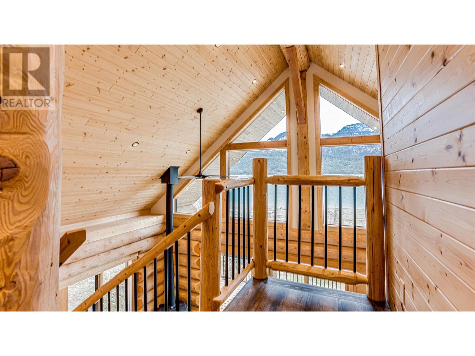 682 Lower Inonoaklin Road, Edgewood, British Columbia  V0G 1J0 - Photo 35 - 10351032