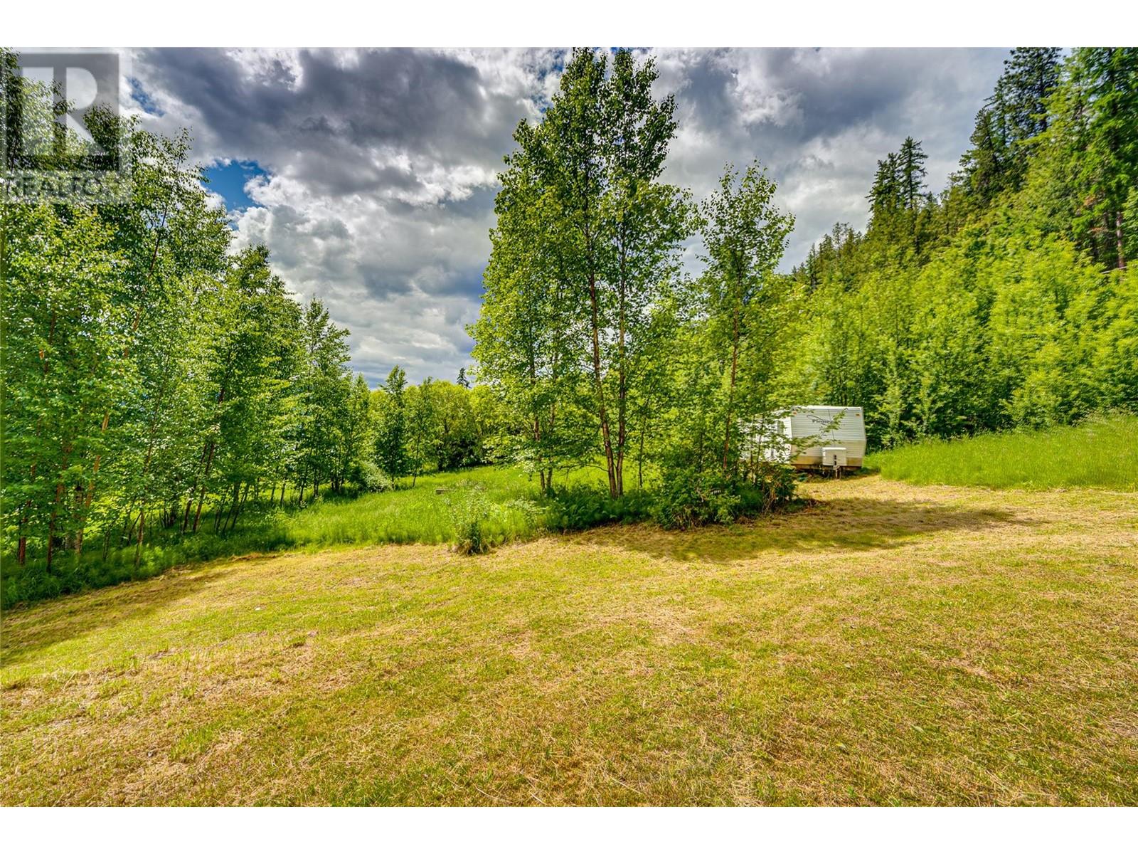 682 Lower Inonoaklin Road, Edgewood, British Columbia  V0G 1J0 - Photo 47 - 10351032