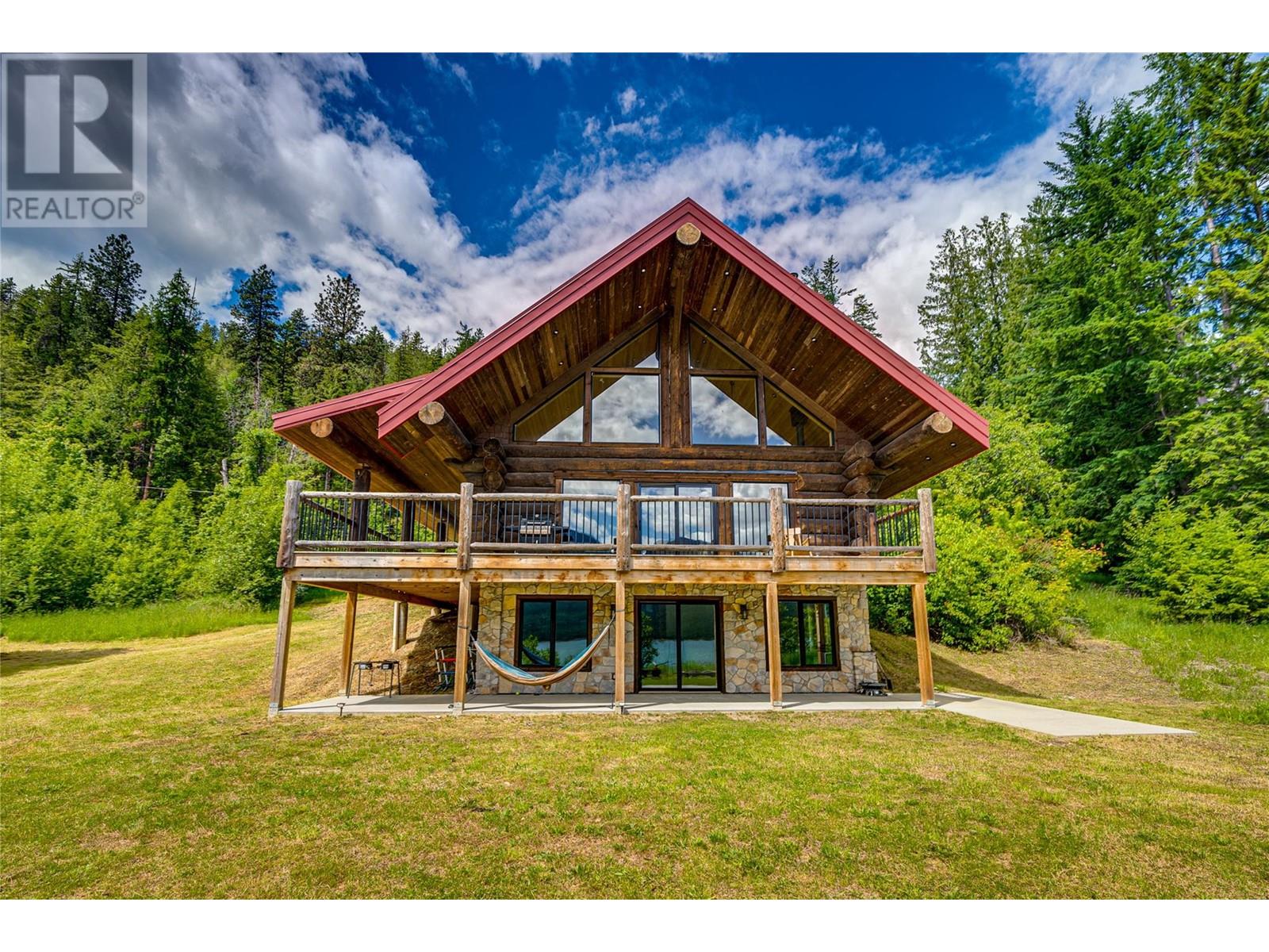 682 Lower Inonoaklin Road, Edgewood, British Columbia  V0G 1J0 - Photo 5 - 10351032