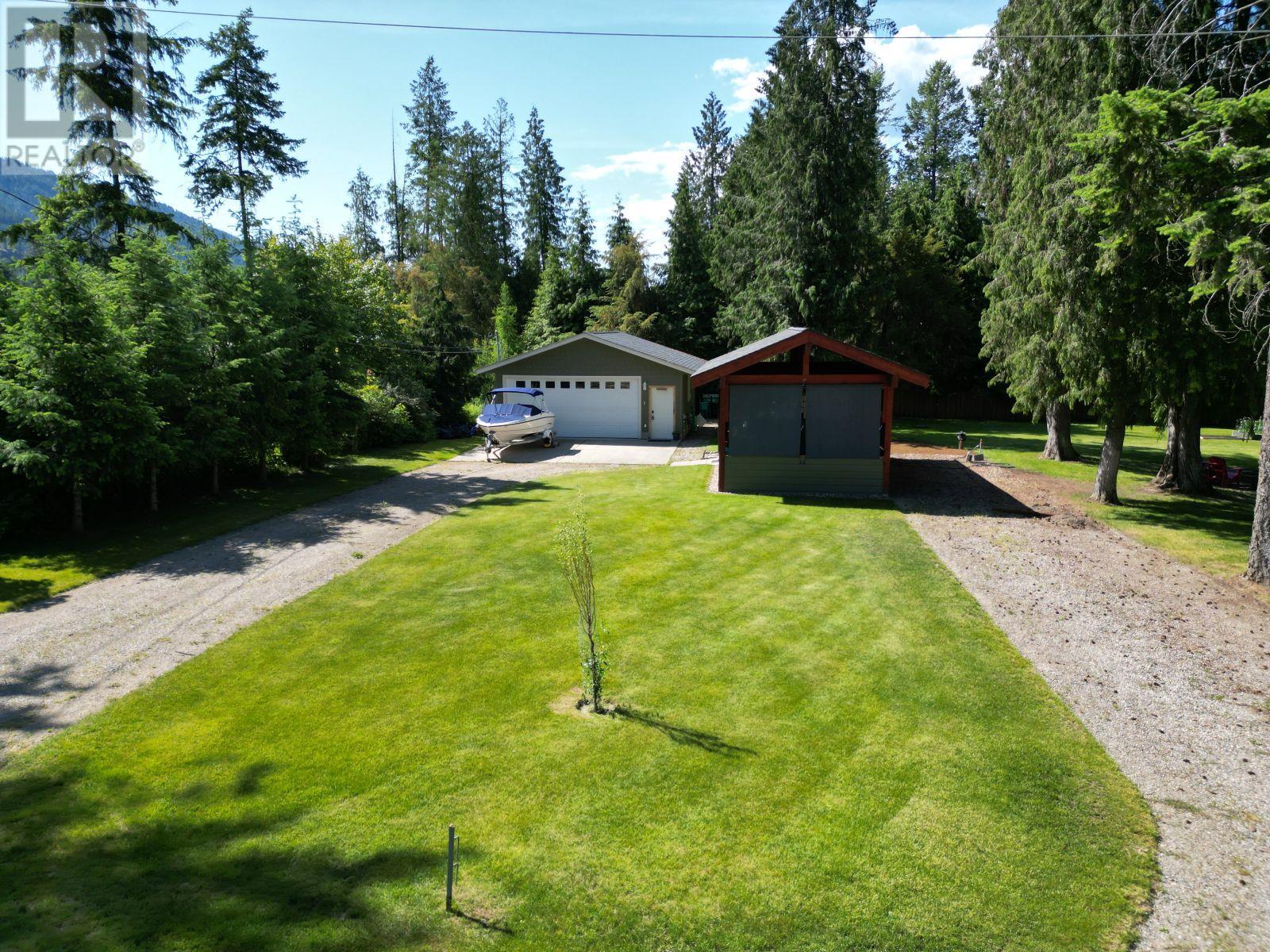 25 Skands Road, Christina Lake, British Columbia  V0H 1E2 - Photo 17 - 10351100