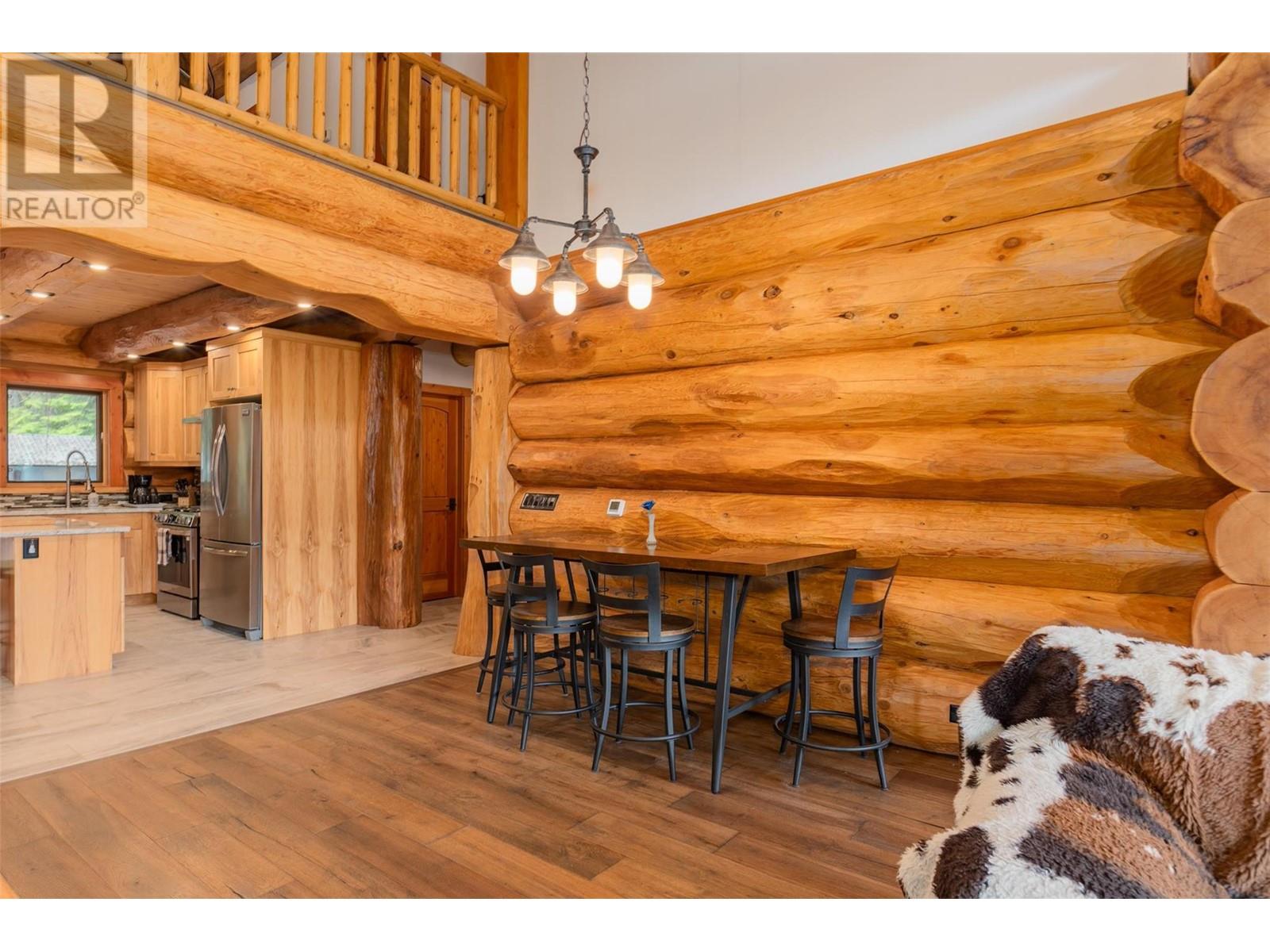 800 Highway 22, Rossland, British Columbia  V0G 1Y0 - Photo 16 - 10351012