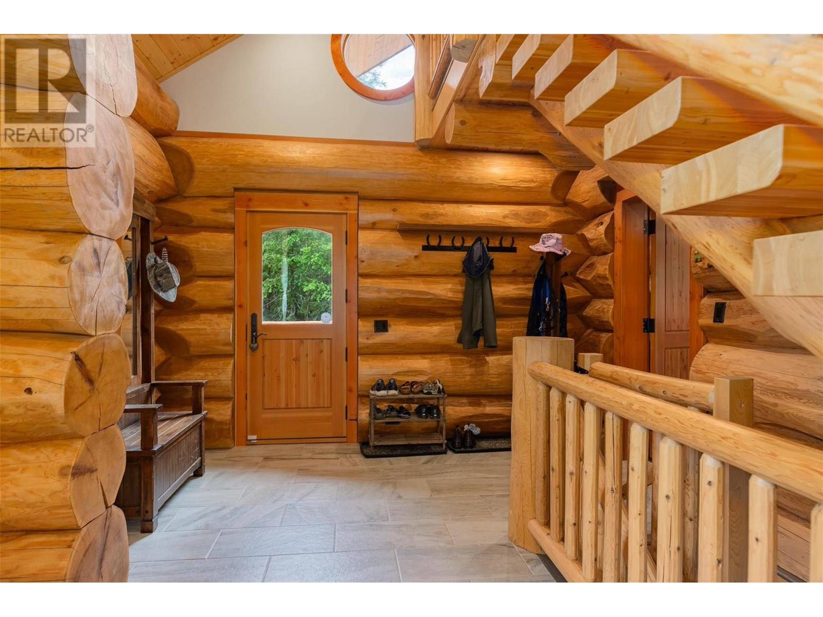 800 Highway 22, Rossland, British Columbia  V0G 1Y0 - Photo 17 - 10351012