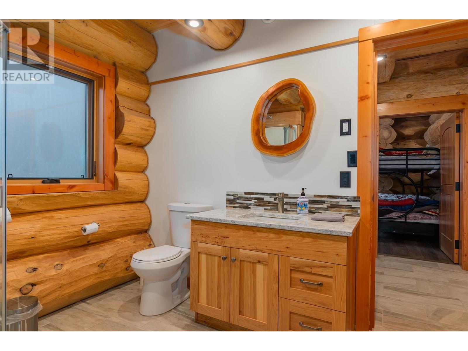 800 Highway 22, Rossland, British Columbia  V0G 1Y0 - Photo 22 - 10351012