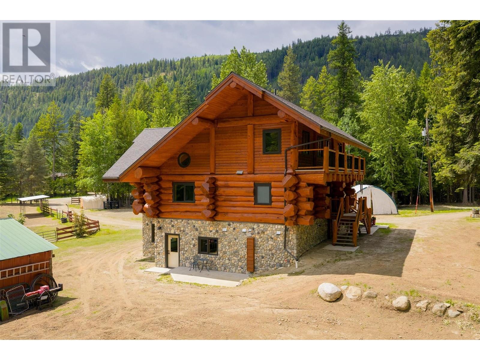 800 Highway 22, Rossland, British Columbia  V0G 1Y0 - Photo 54 - 10351012