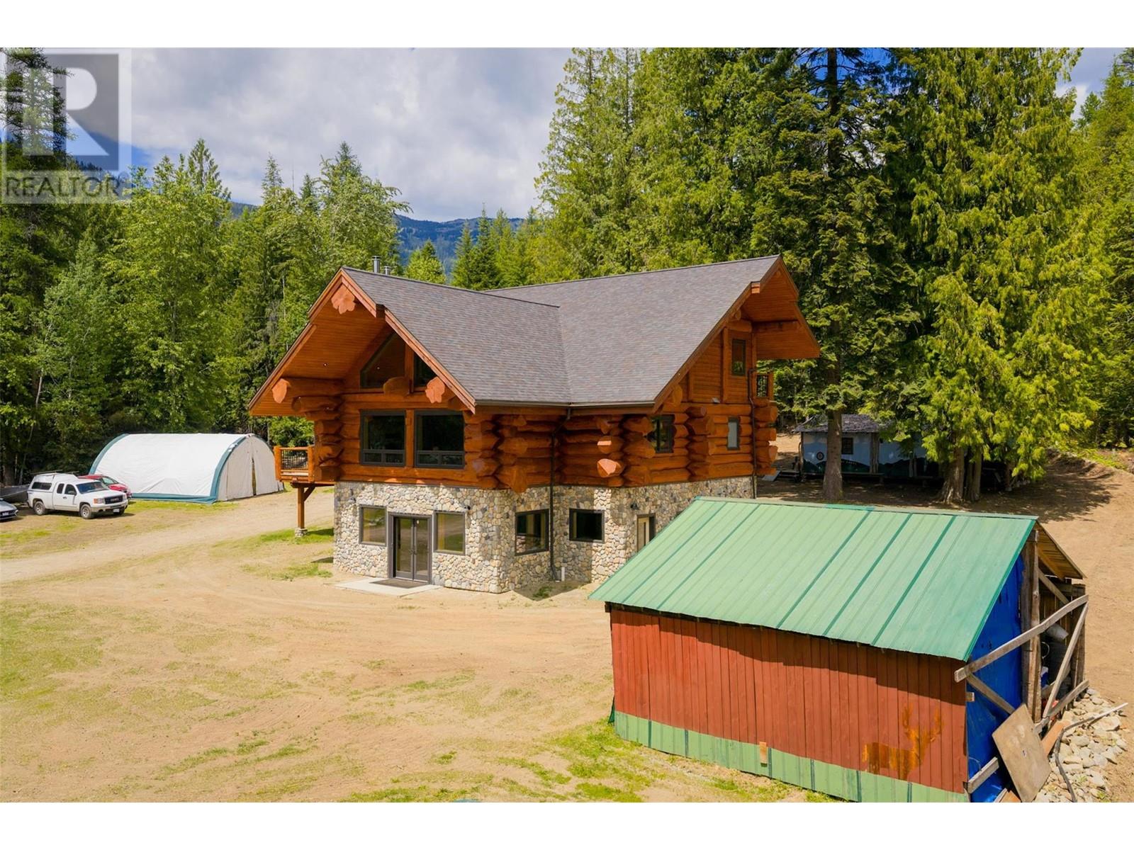 800 Highway 22, Rossland, British Columbia  V0G 1Y0 - Photo 59 - 10351012