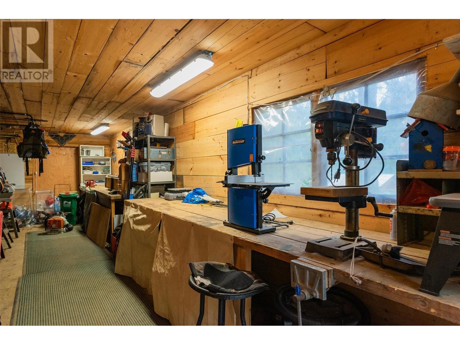 800 Highway 22, Rossland, British Columbia  V0G 1Y0 - Photo 62 - 10351012