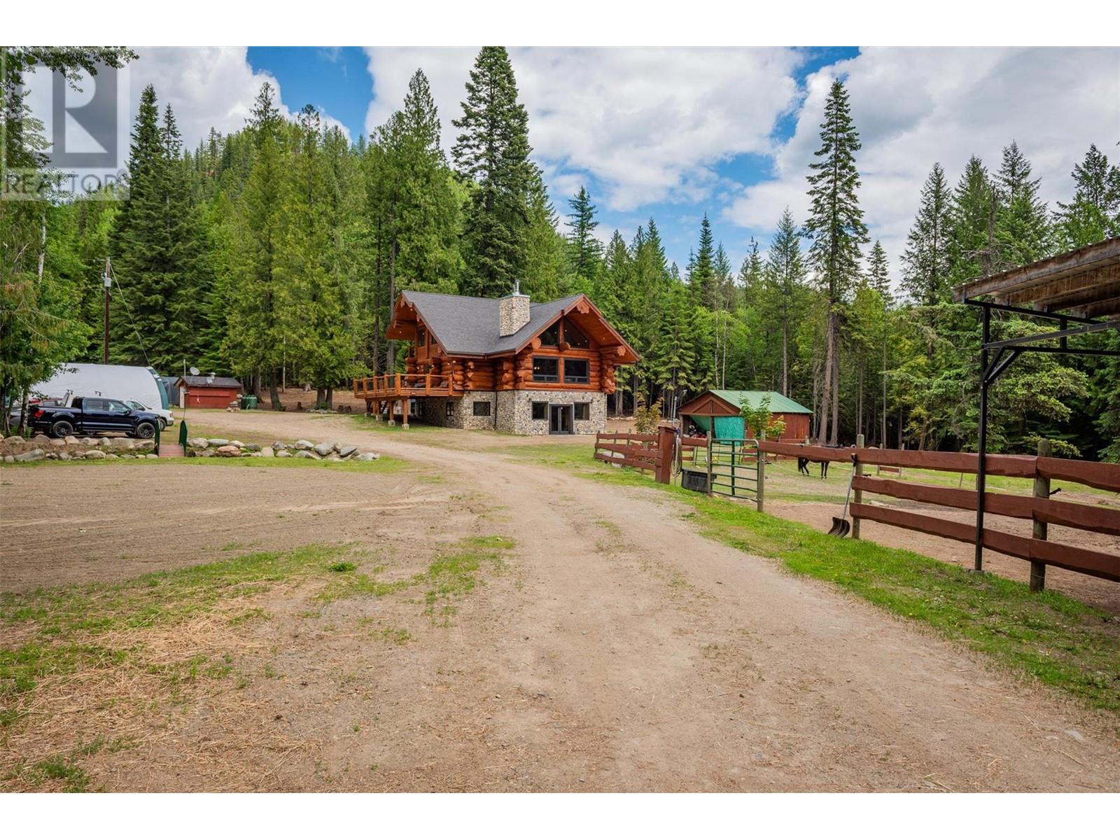 800 Highway 22, Rossland, British Columbia  V0G 1Y0 - Photo 64 - 10351012