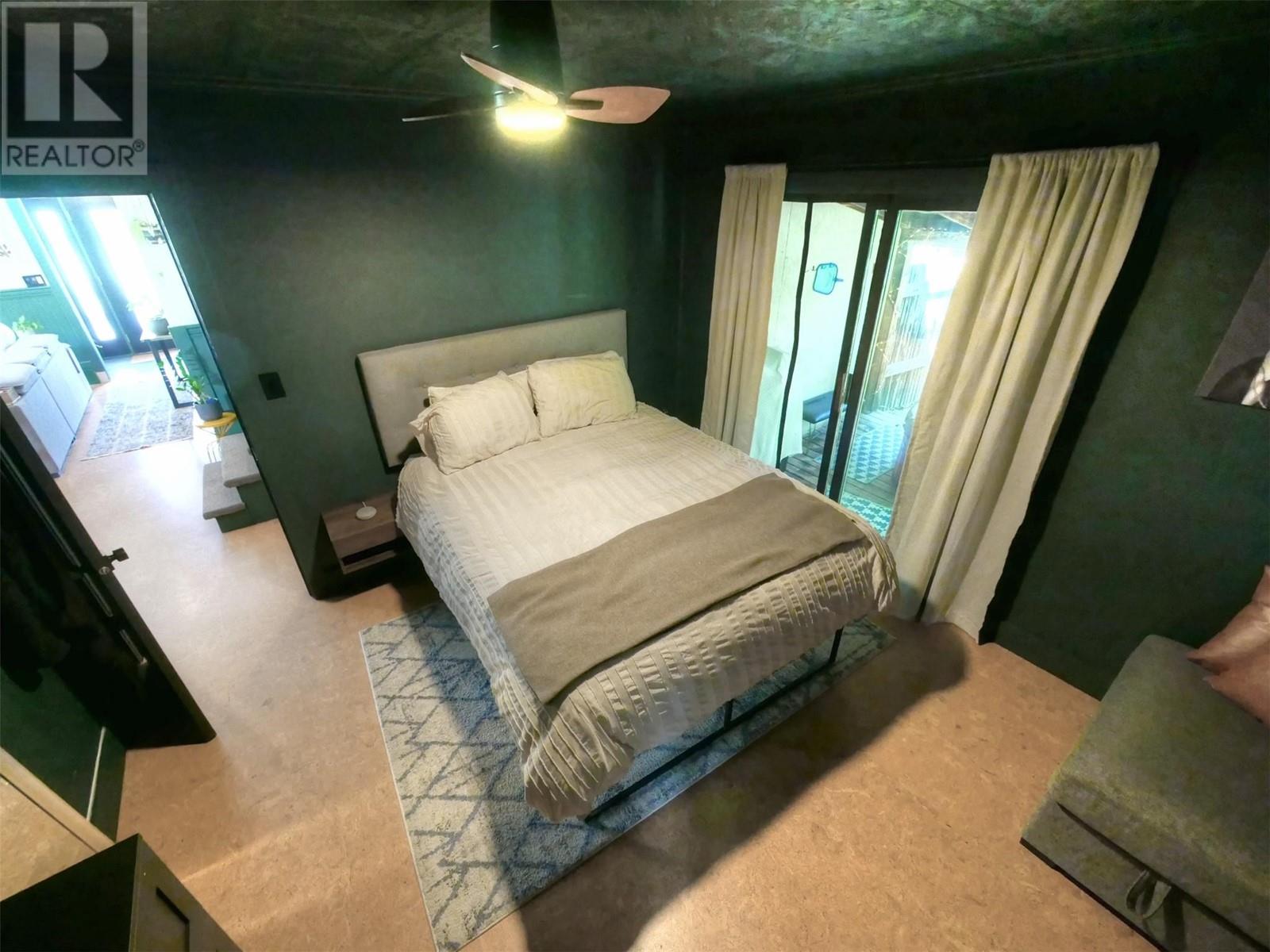 705 Glendale Avenue, Salmo, British Columbia  V0G 1Z0 - Photo 7 - 10351029