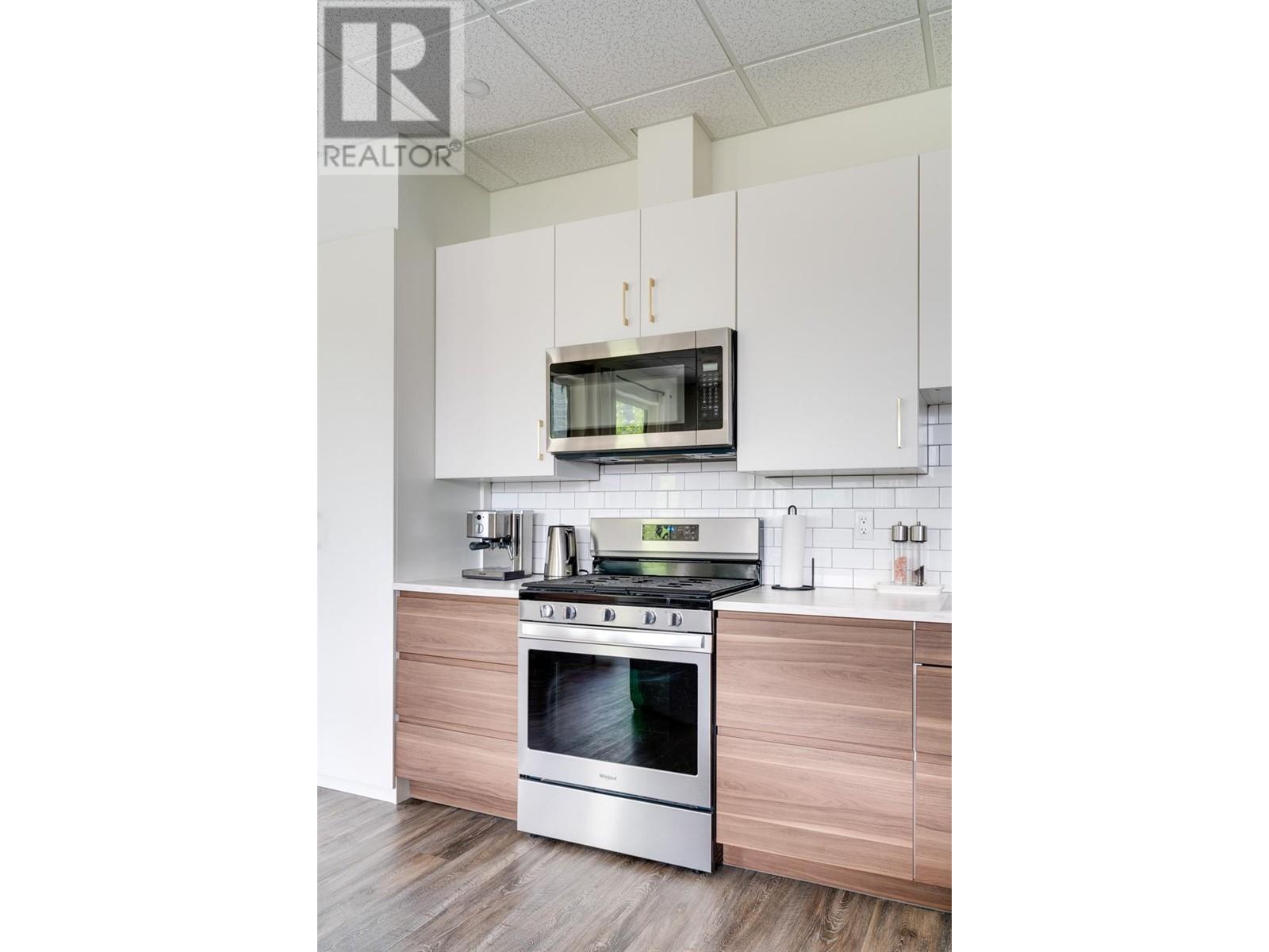 617 Harold Street, Slocan, British Columbia  V0G 2C0 - Photo 10 - 10351110