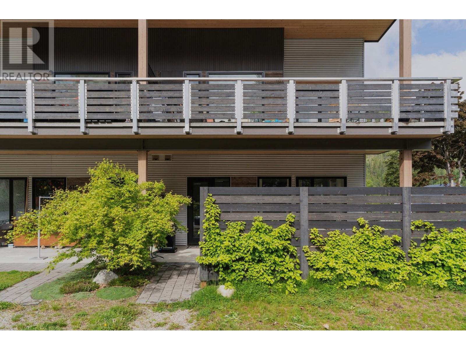 617 Harold Street, Slocan, British Columbia  V0G 2C0 - Photo 4 - 10351110