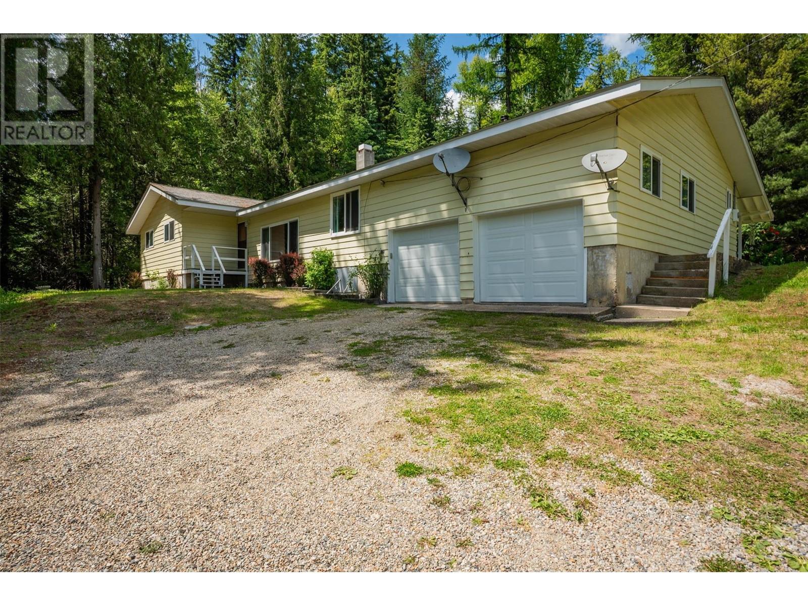 125 Beavervale Road, Ross Spur, British Columbia  V0G 1L1 - Photo 1 - 10351040