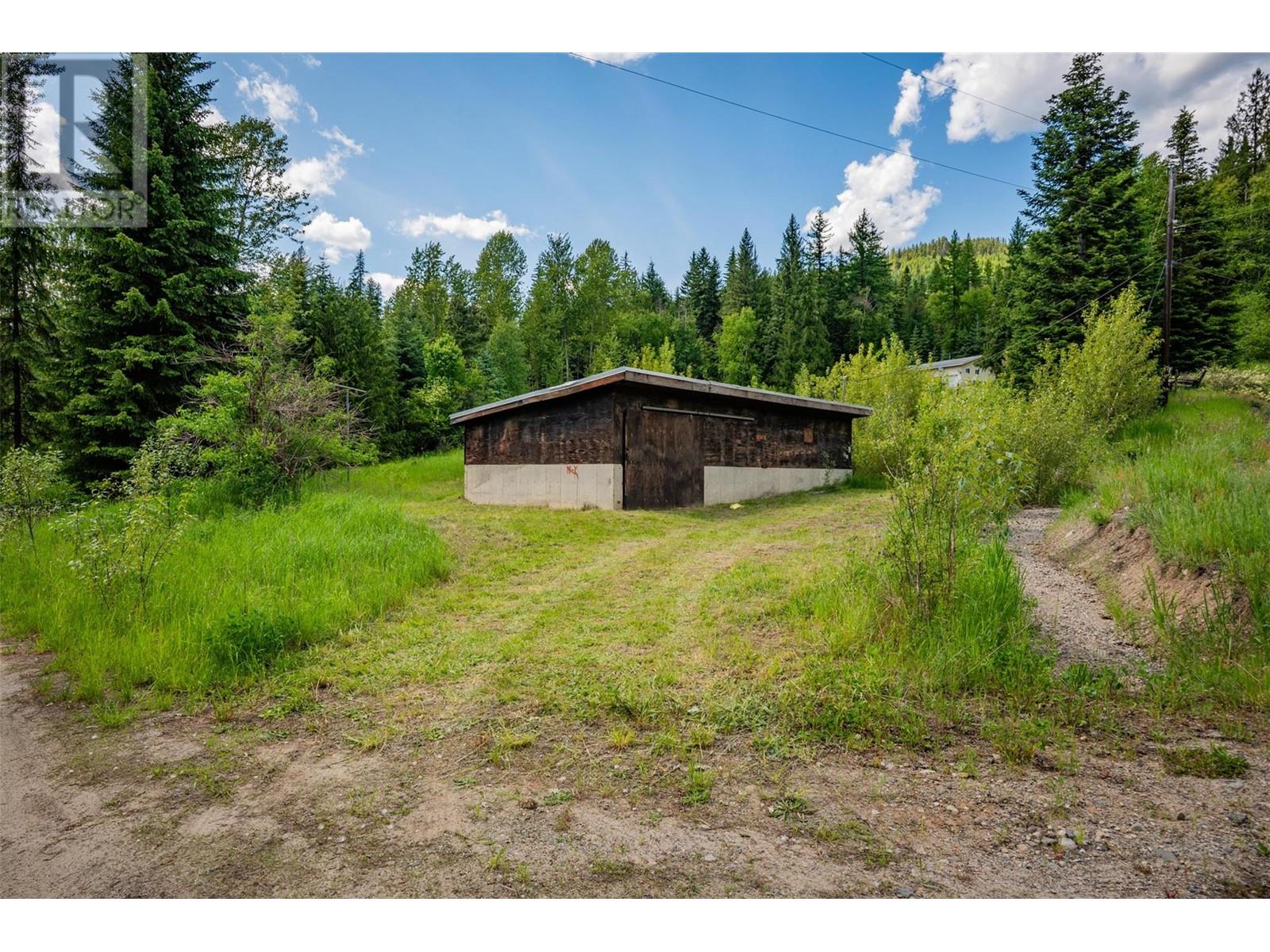 125 Beavervale Road, Ross Spur, British Columbia  V0G 1L1 - Photo 34 - 10351040