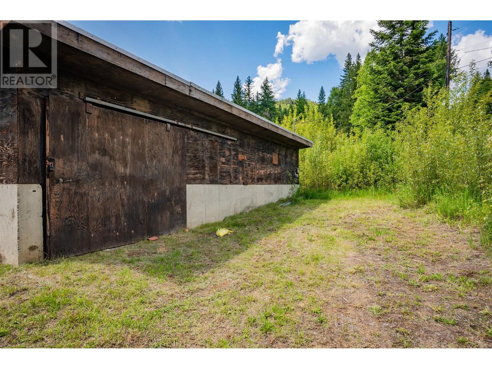 125 Beavervale Road, Ross Spur, British Columbia  V0G 1L1 - Photo 35 - 10351040
