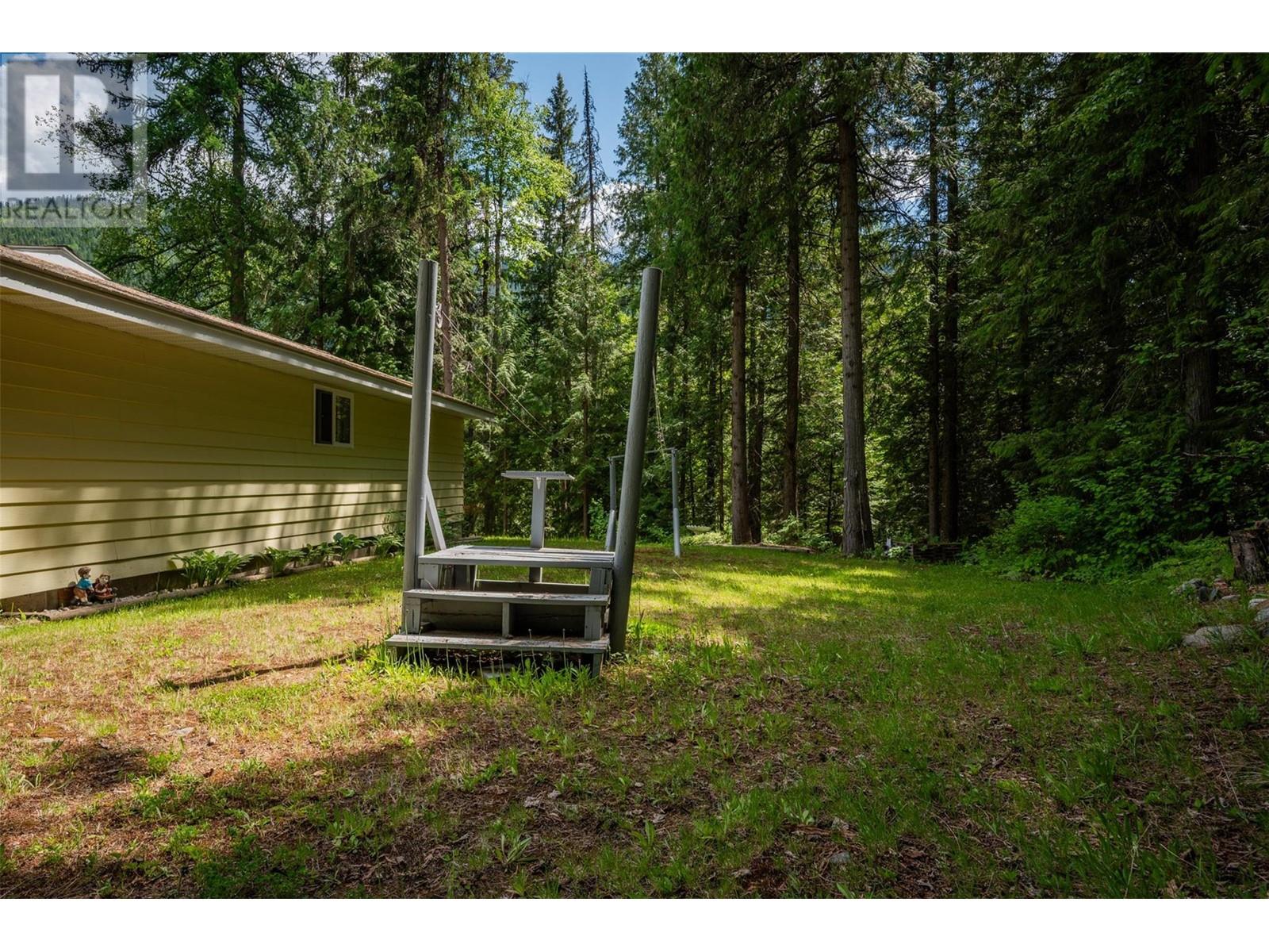 125 Beavervale Road, Ross Spur, British Columbia  V0G 1L1 - Photo 59 - 10351040
