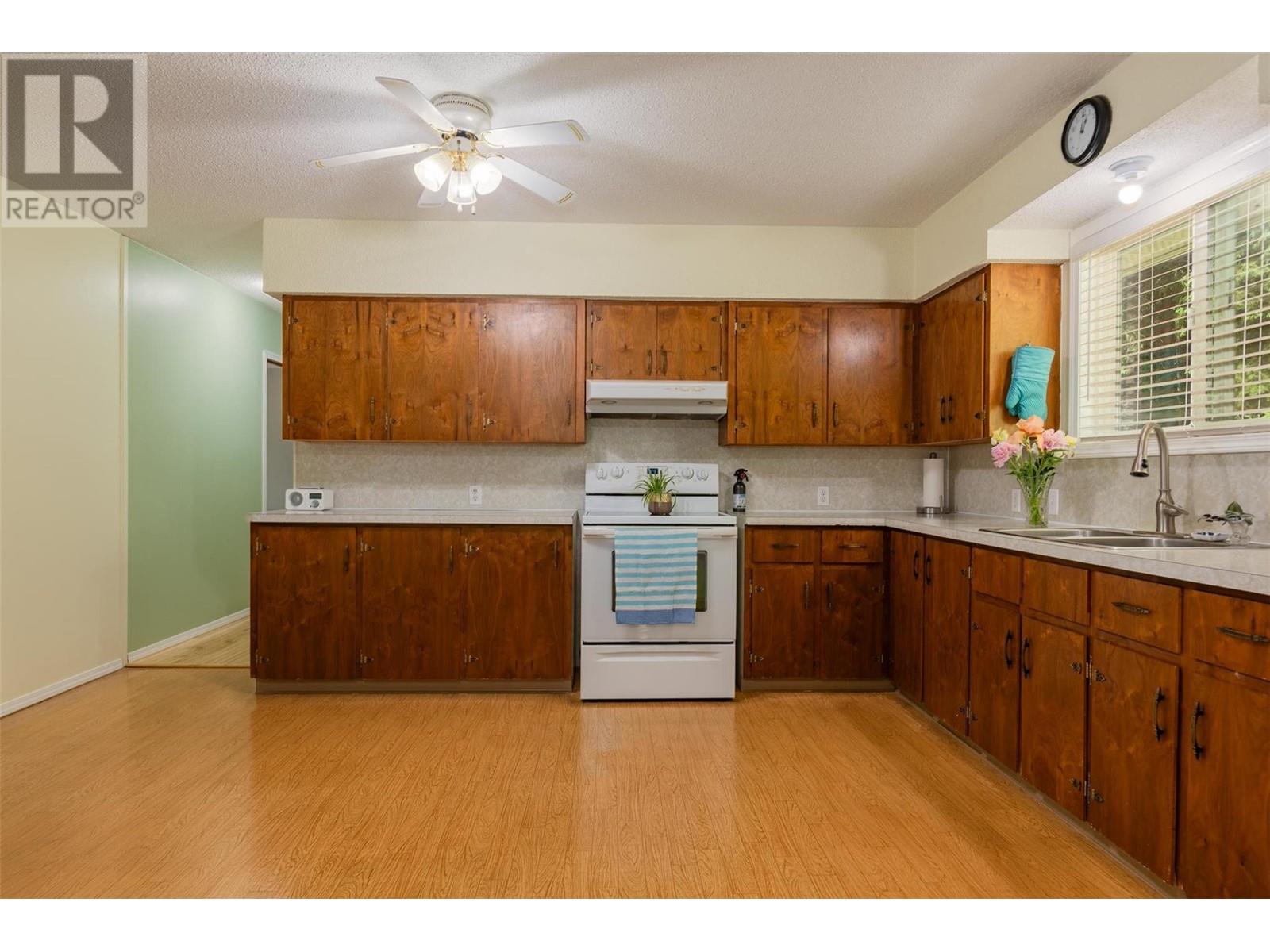 125 Beavervale Road, Ross Spur, British Columbia  V0G 1L1 - Photo 7 - 10351040