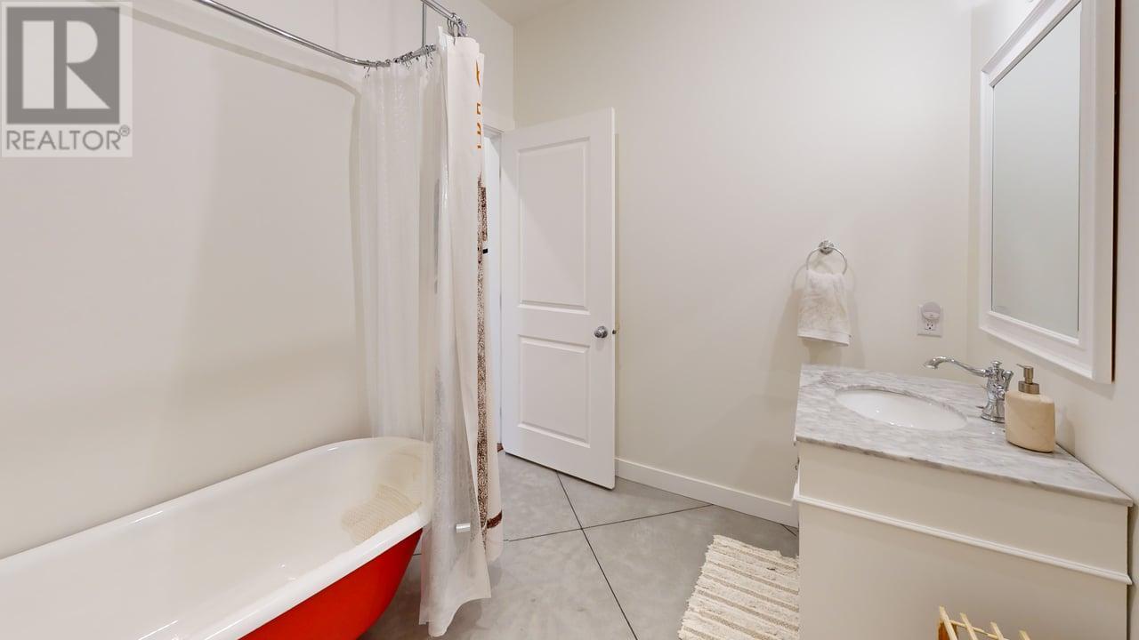 2075 St Paul Street, Rossland, British Columbia  V0G 1Y0 - Photo 26 - 10349851