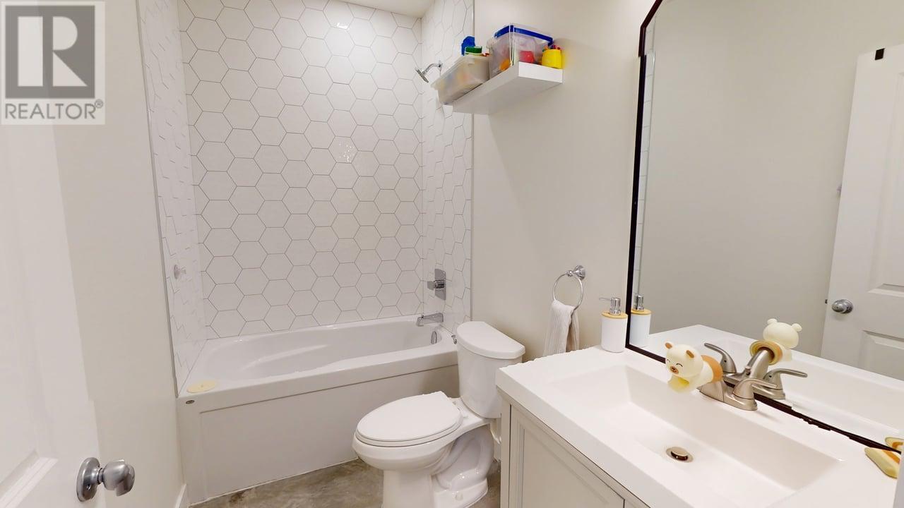 2075 St Paul Street, Rossland, British Columbia  V0G 1Y0 - Photo 29 - 10349851
