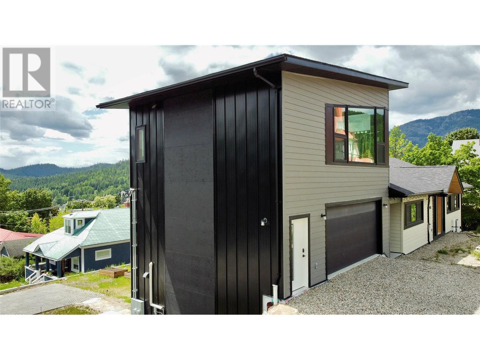 2075 St Paul Street, Rossland, British Columbia  V0G 1Y0 - Photo 51 - 10349851