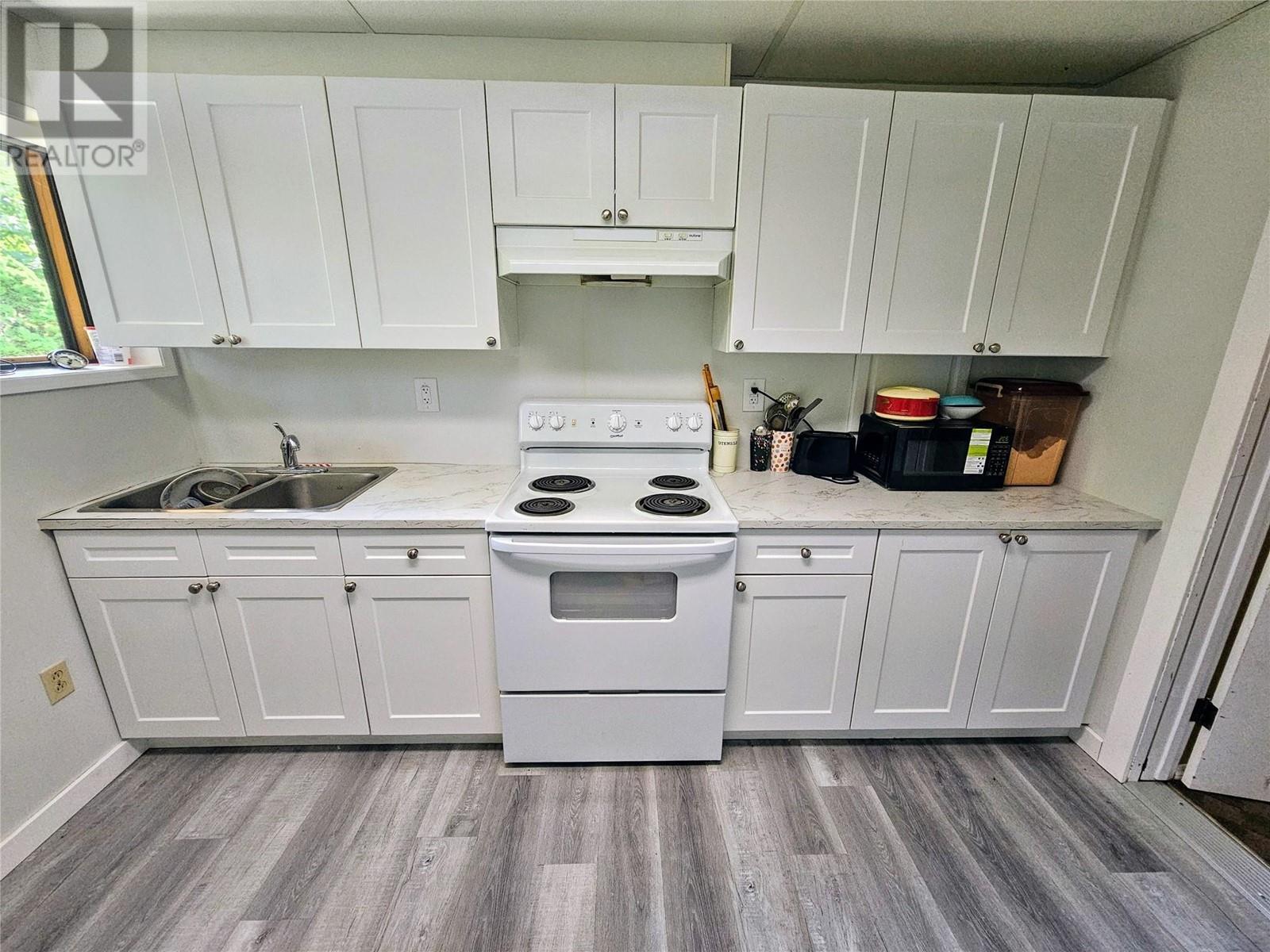 837 9th Street, Montrose, British Columbia  V0G 1P0 - Photo 19 - 10350922
