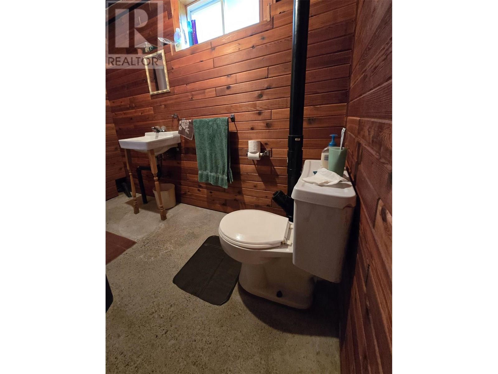 5641 Slocan River Road, Winlaw, British Columbia  V0G 2J0 - Photo 24 - 10351172