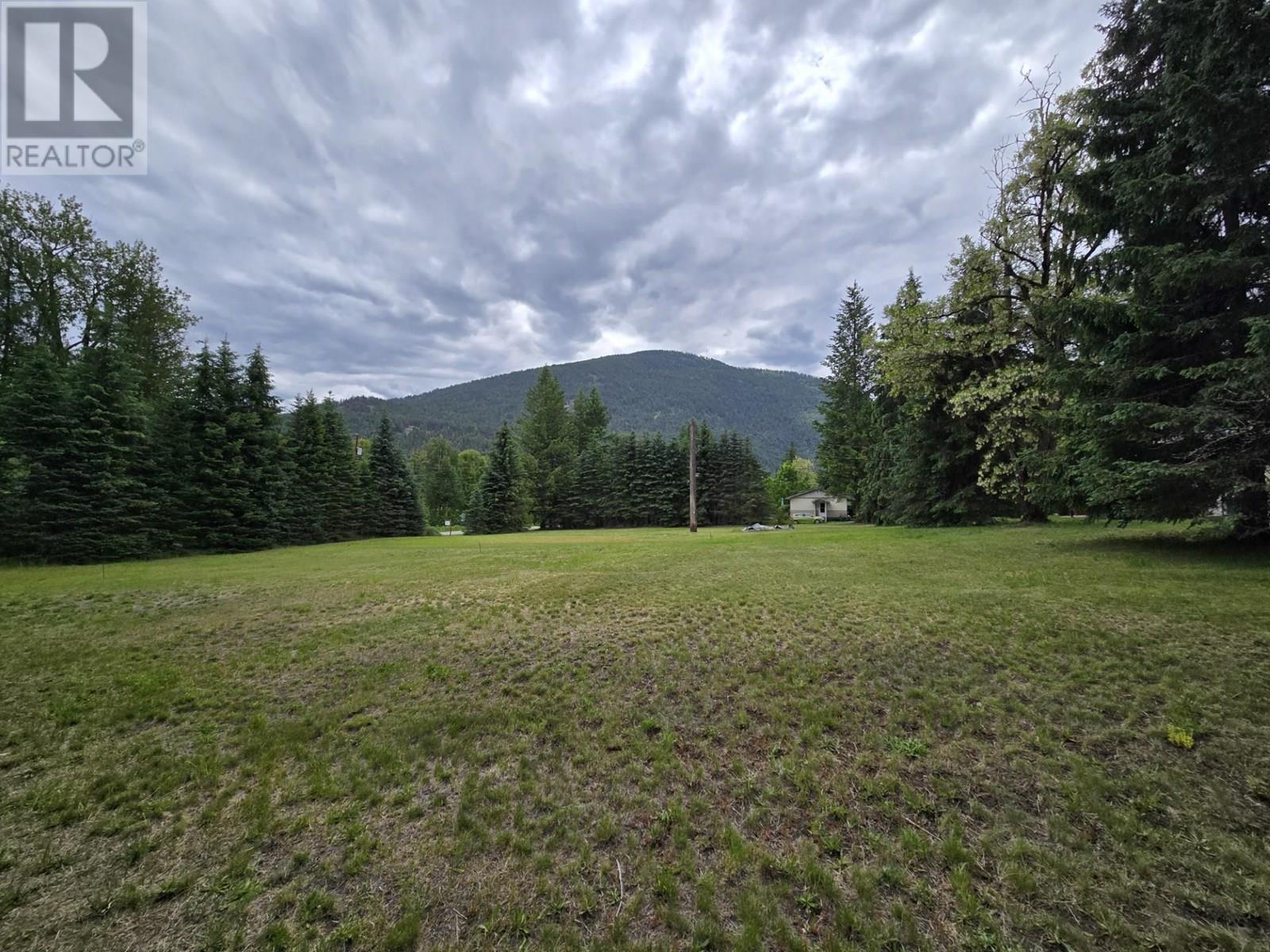5641 Slocan River Road, Winlaw, British Columbia  V0G 2J0 - Photo 8 - 10351172