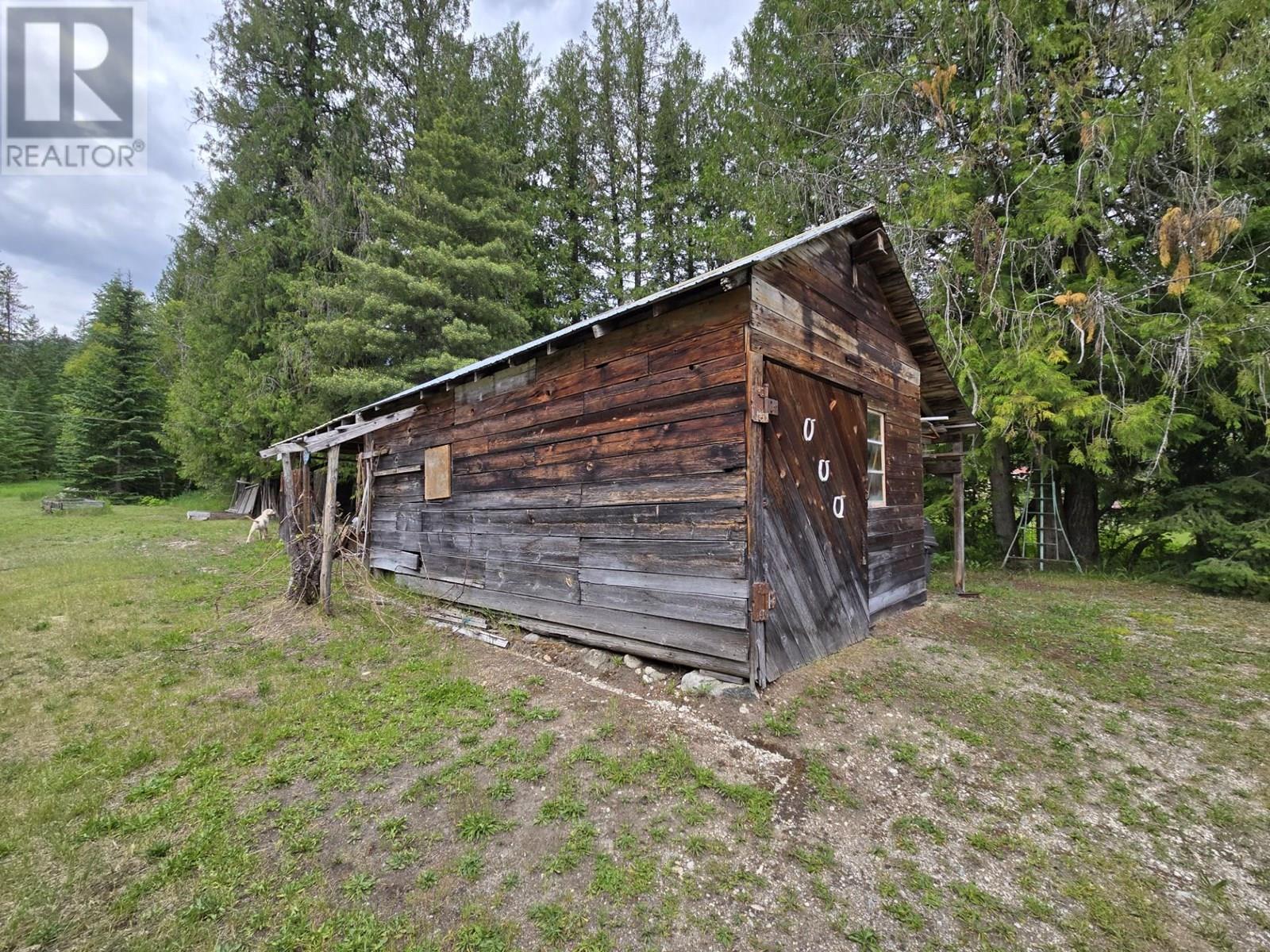 5641 Slocan River Road, Winlaw, British Columbia  V0G 2J0 - Photo 9 - 10351172