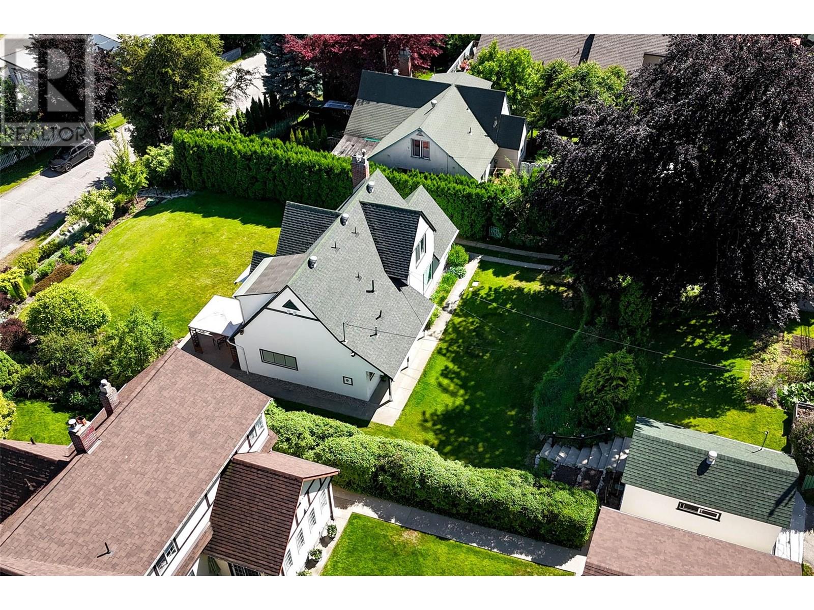 311 Murray Drive, Warfield, British Columbia  V1R 2J5 - Photo 4 - 10351685