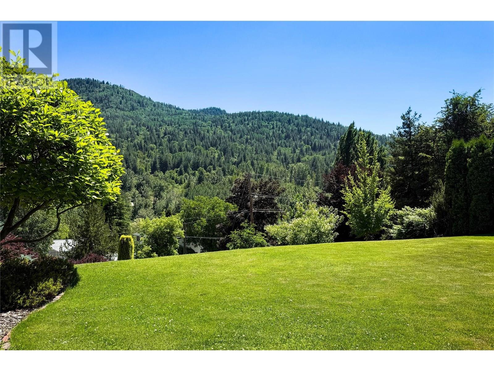 311 Murray Drive, Warfield, British Columbia  V1R 2J5 - Photo 58 - 10351685