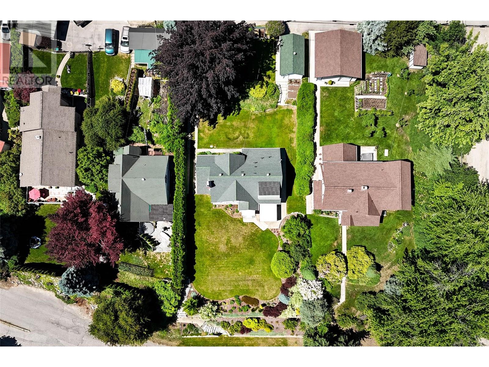 311 Murray Drive, Warfield, British Columbia  V1R 2J5 - Photo 9 - 10351685