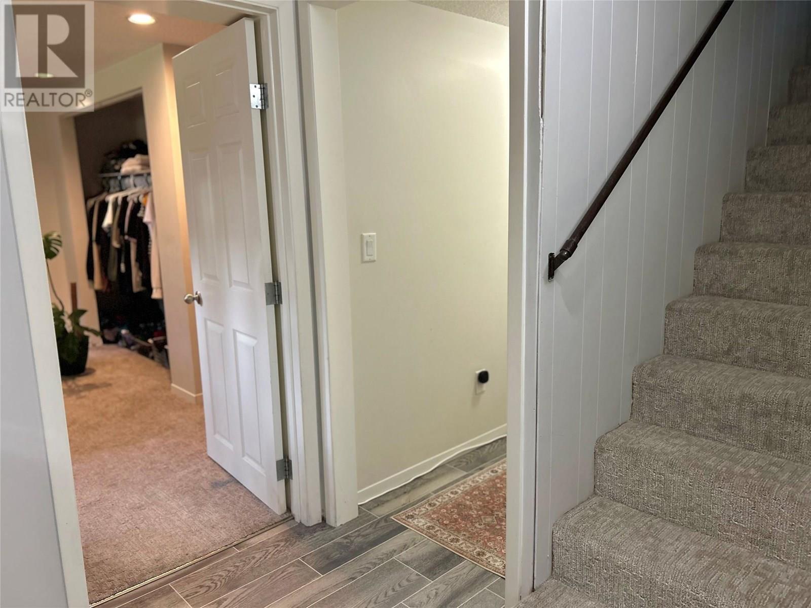 2120 Third Avenue, Rossland, British Columbia  V0G 1Y0 - Photo 34 - 10349304