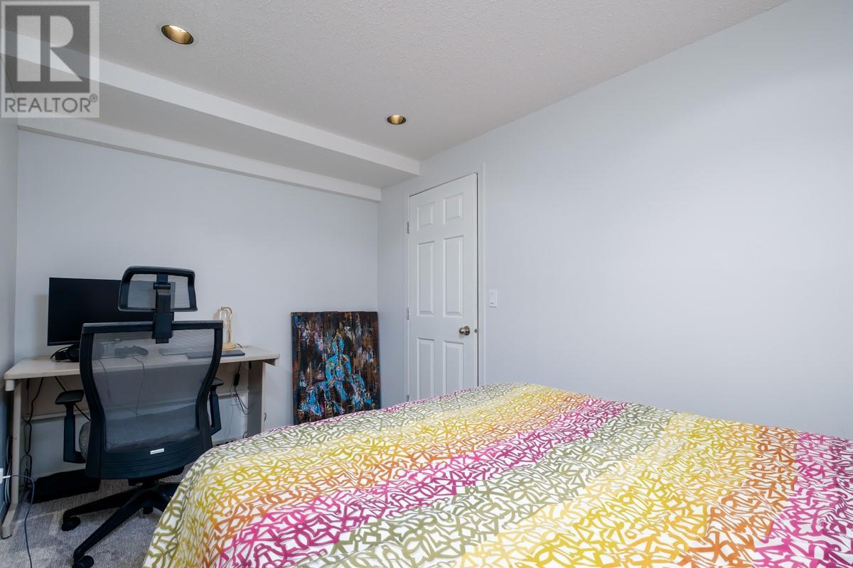 2120 Third Avenue, Rossland, British Columbia  V0G 1Y0 - Photo 40 - 10349304
