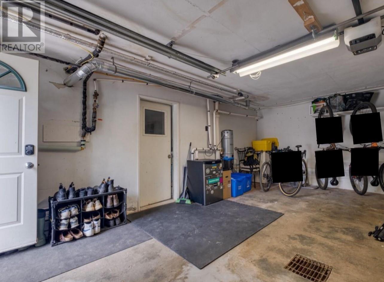 2120 Third Avenue, Rossland, British Columbia  V0G 1Y0 - Photo 47 - 10349304