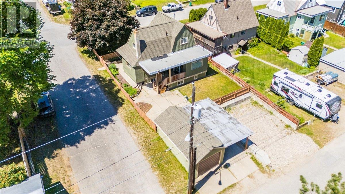 798 Kipling Street, Warfield, British Columbia  V1R 2A4 - Photo 45 - 10351473