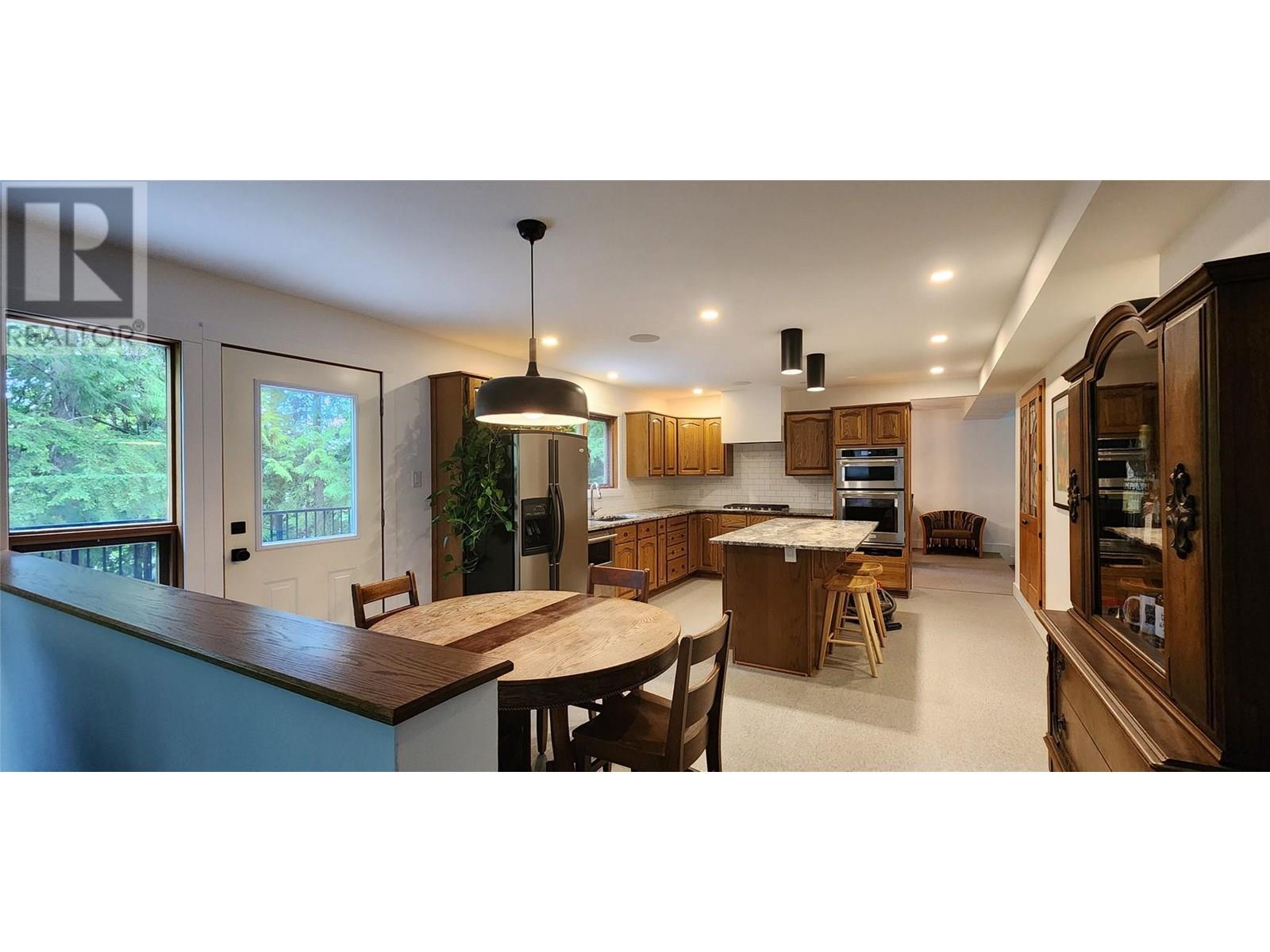 1740 Black Diamond Drive, Rossland, British Columbia  V0G 1Y0 - Photo 18 - 10351767