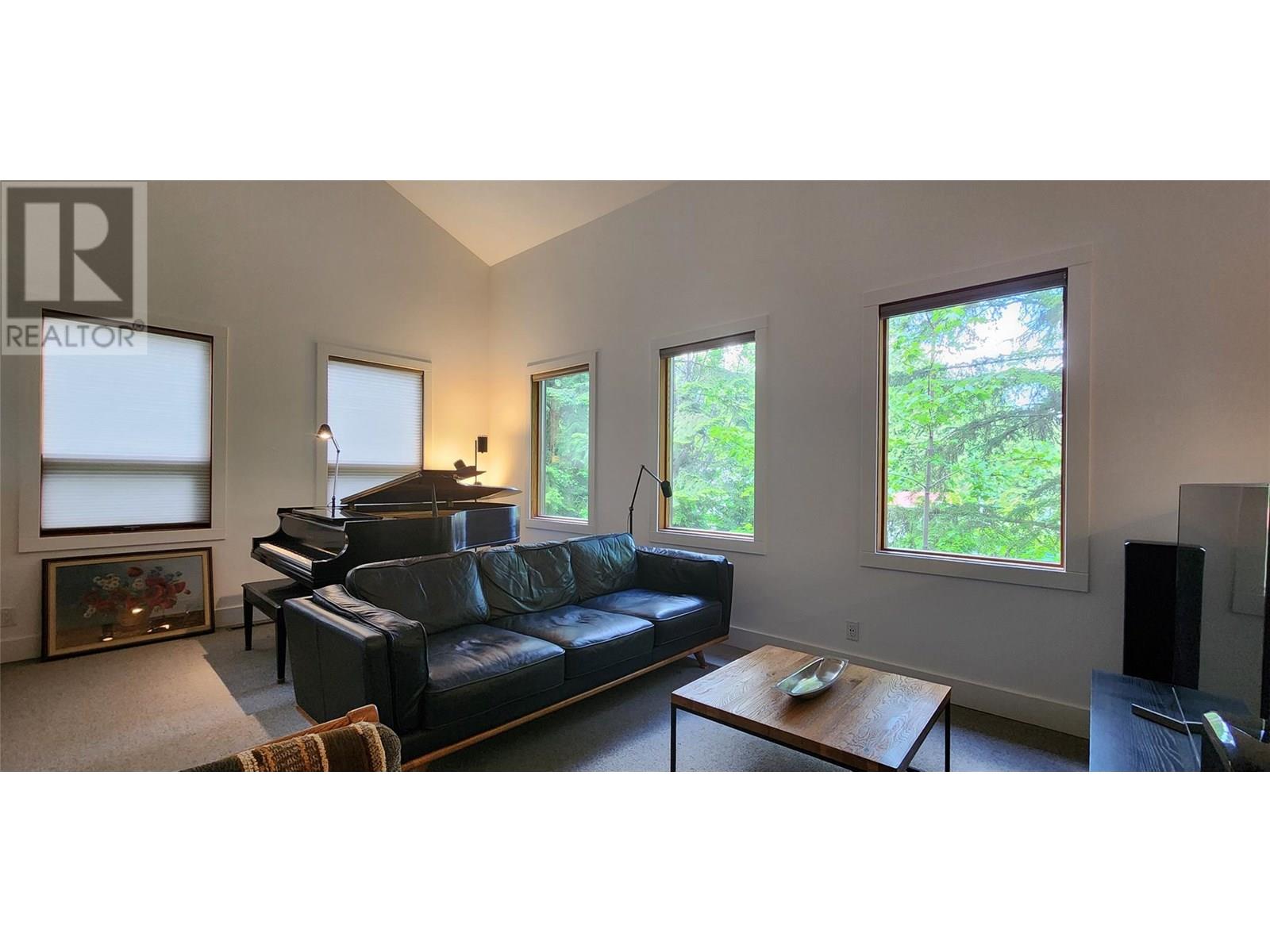 1740 Black Diamond Drive, Rossland, British Columbia  V0G 1Y0 - Photo 26 - 10351767