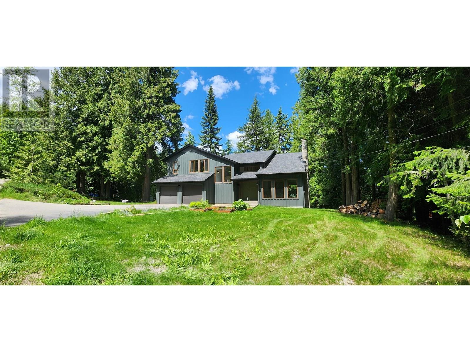 1740 Black Diamond Drive, Rossland, British Columbia  V0G 1Y0 - Photo 3 - 10351767