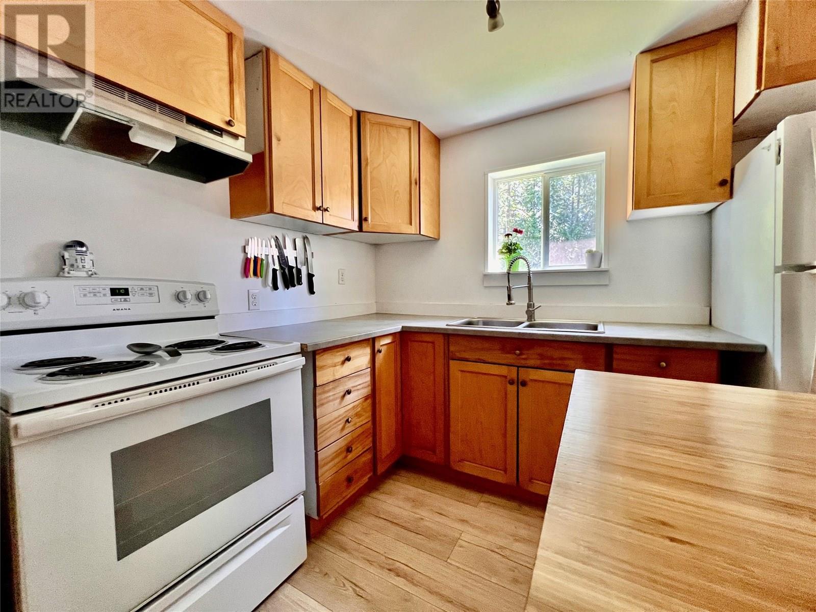 3701 Sabrina Road, Bonnington, British Columbia  V0G 2G3 - Photo 8 - 10351804