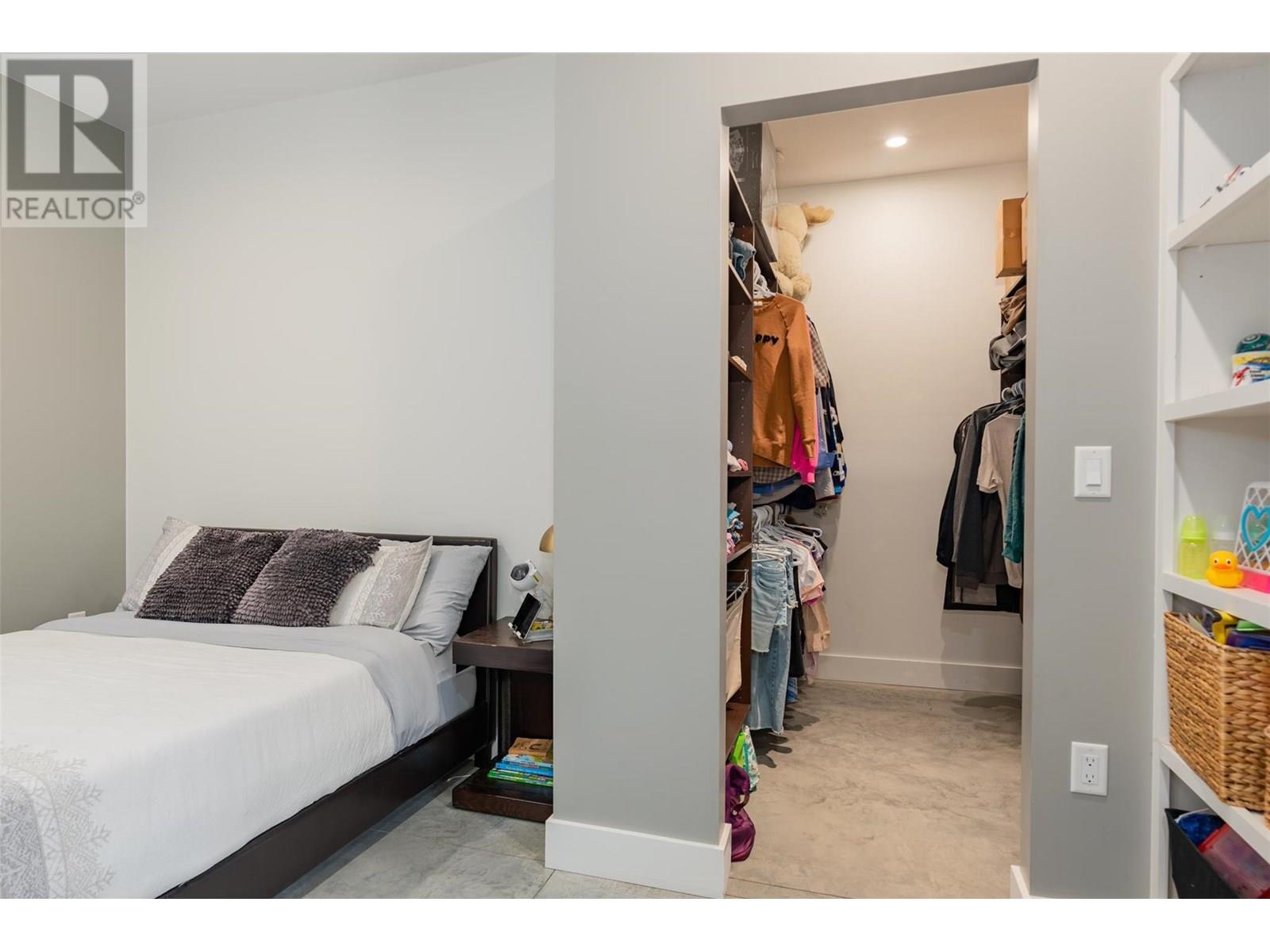 3160 Highway Drive, Trail, British Columbia  V1R 2T3 - Photo 24 - 10351674