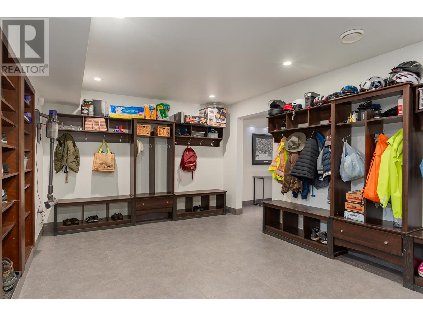 3160 Highway Drive, Trail, British Columbia  V1R 2T3 - Photo 39 - 10351674