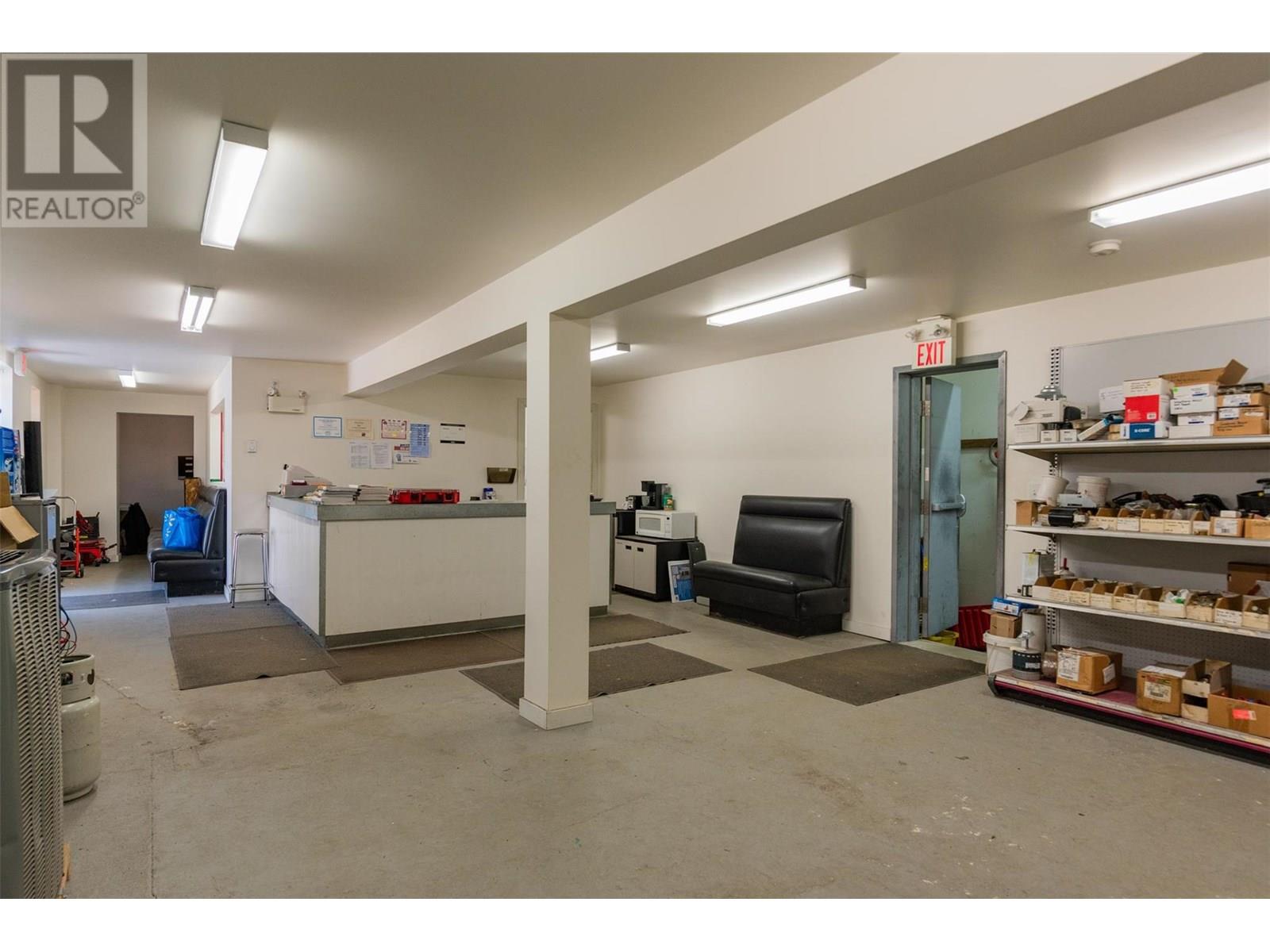 3160 Highway Drive, Trail, British Columbia  V1R 2T3 - Photo 68 - 10351674