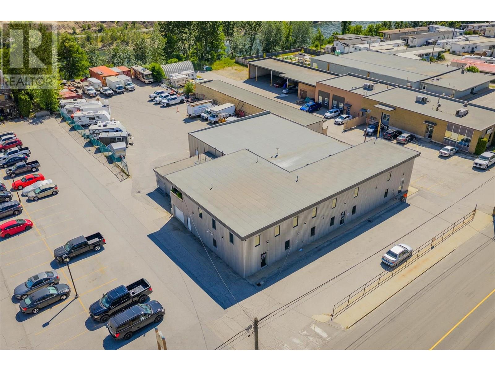 3160 Highway Drive, Trail, British Columbia  V1R 2T3 - Photo 74 - 10351674