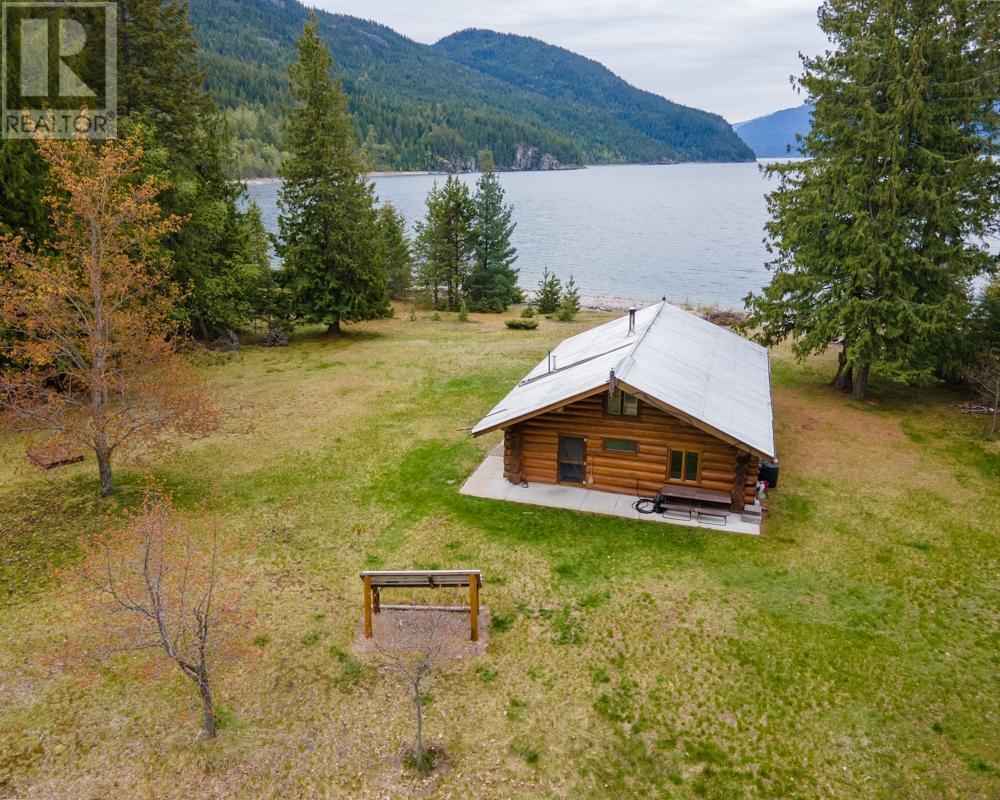 7717 North Kootenay Lake Unit# 10a, 11, 11a, Kaslo, British Columbia  V0G 1M0 - Photo 1 - 10350335