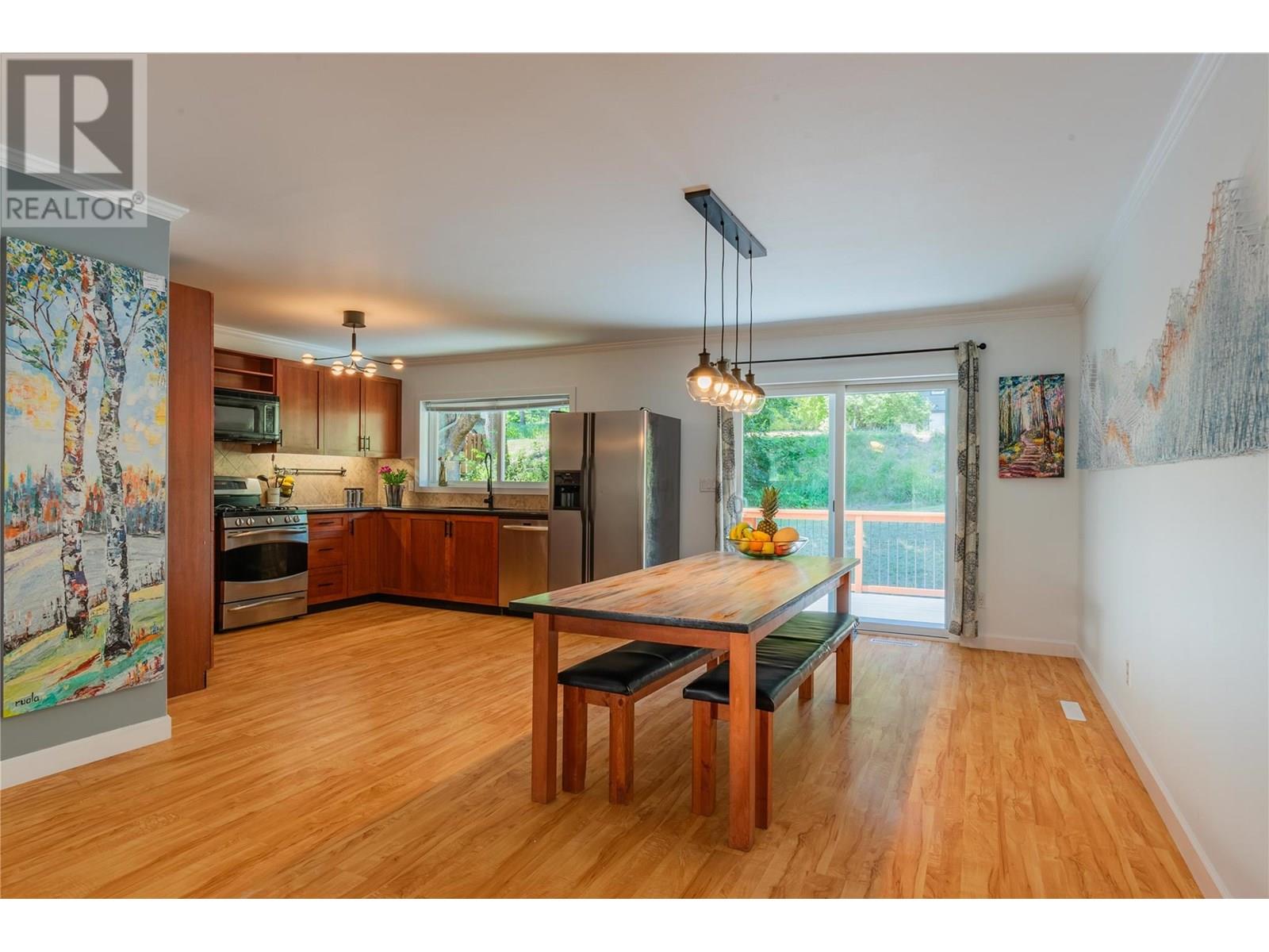1845 Third Street, Fruitvale, British Columbia  V0G 1L0 - Photo 3 - 10352081