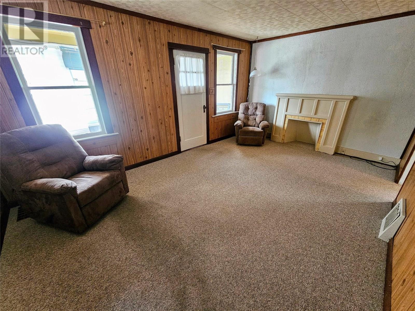 1816 Topping Street, Trail, British Columbia  V1R 4G4 - Photo 10 - 10352004