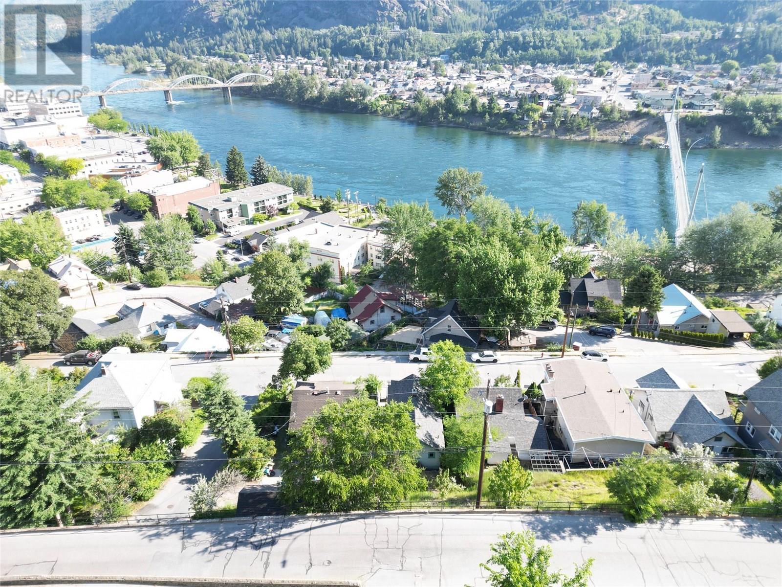 1816 Topping Street, Trail, British Columbia  V1R 4G4 - Photo 3 - 10352004