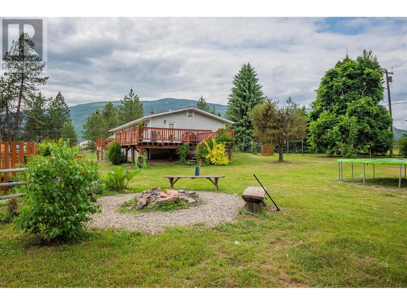 3860 Gage Road, Krestova, British Columbia  V0G 1H2 - Photo 10 - 10351553