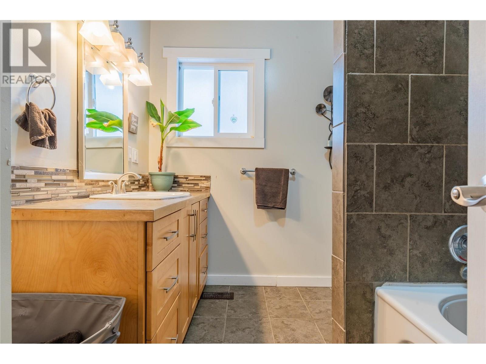 3860 Gage Road, Krestova, British Columbia  V0G 1H2 - Photo 42 - 10351553