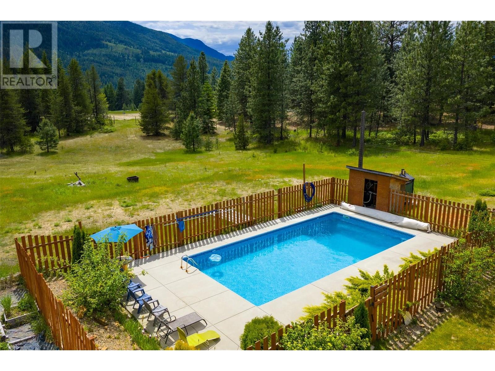 3860 Gage Road, Krestova, British Columbia  V0G 1H2 - Photo 5 - 10351553