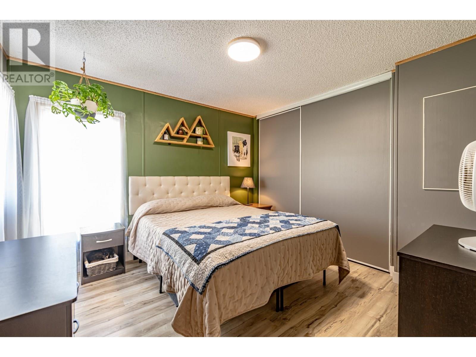1905 Airport Road, Salmo, British Columbia  V0G 1Z0 - Photo 15 - 10350674